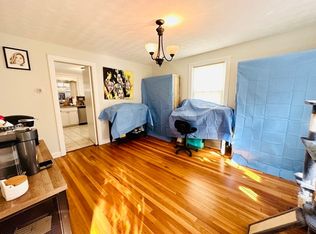 49 Hackensack Rd #1R, Chestnut Hill, MA 02467