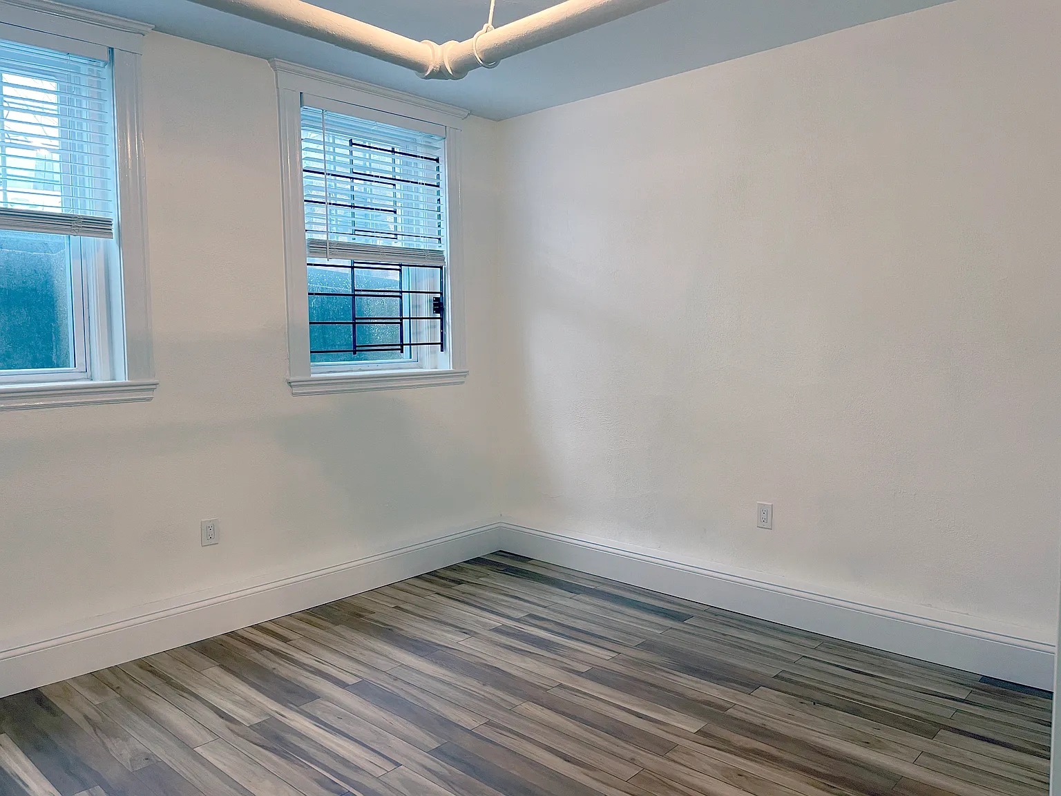 3 bed, 1100 sqft, $3,750 — Photo 4