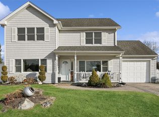 4161 Harriet Rd, Bethpage, NY 11714