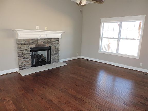 5th image of 575 Summerhaven Lot 575
