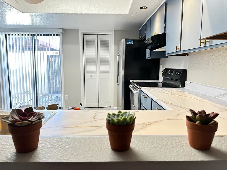 2838 E Beck Ln #3 — Photo 13
