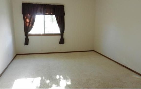 2nd image of 1851 Parknoll Ln