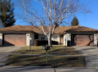 733 Higgins Rd, Champaign, IL 61822