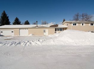520 5th Ave S, Crookston, MN 56716