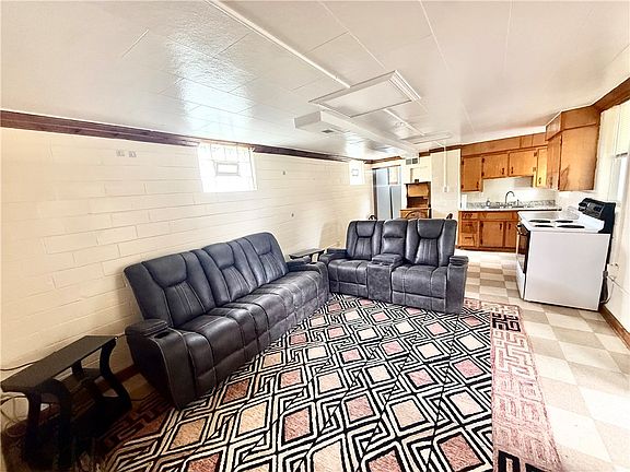 3rd image of 4481 W State St