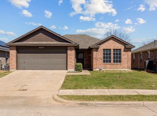 2017 Lake Fork Ln, Little Elm, TX 75068