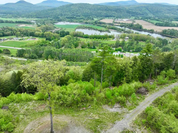 198 Brackett Road, Fairlee, VT 05045