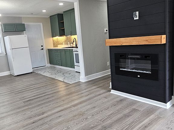 A modern fireplace TV wall is the perfect combination of comfort and style.