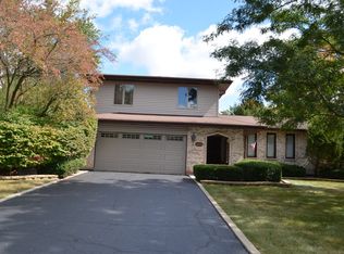 24755 S Hickory Ct, Crete, IL 60417