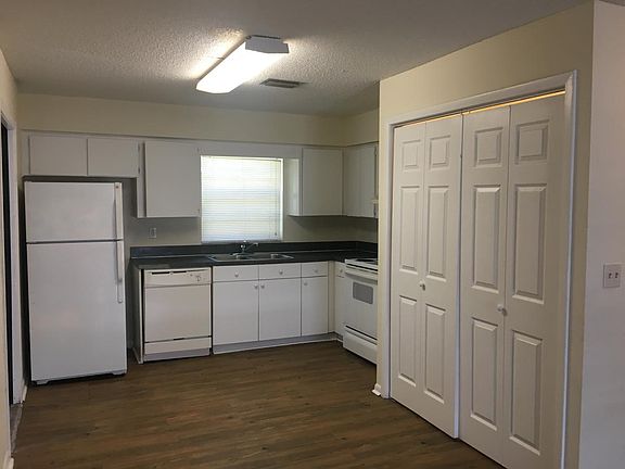 3rd image of 5103 S Clarice Ct APT C