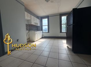 88 Clerk St FLOOR 2, Jersey City, NJ 07305