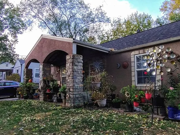 5010 Harmony Dr, Kansas City, KS 66106