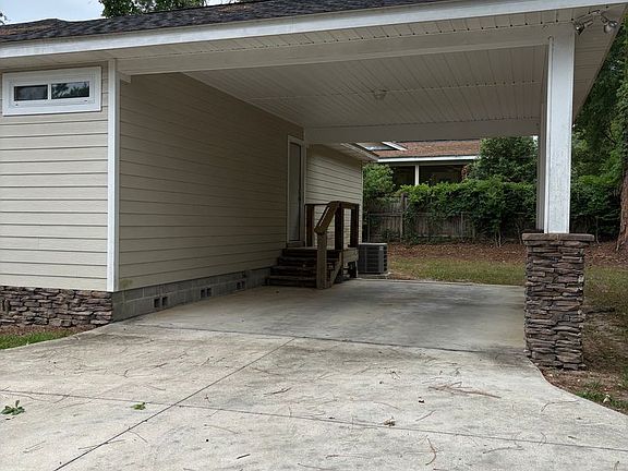 2nd image of 534 Collins Dr
