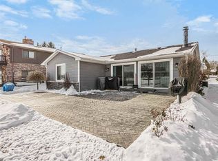 122 E Princess Dr, Brooklyn, MI 49230