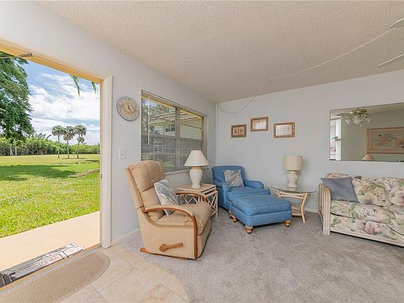 5th image of 10 Vista Gardens Trl