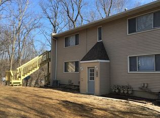 3107 Schuetzen Ln APT 4, Davenport, IA 52804