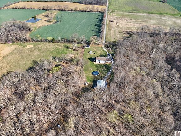 4th image of 500 Farm Rd