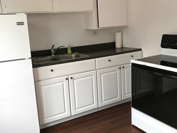 3rd image of 12815 Sycamore St #2