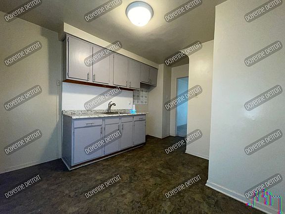 5th image of 17161 Ontario Ave #17167