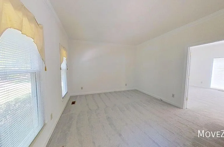 2400 Tweedmore Ct — Photo 18