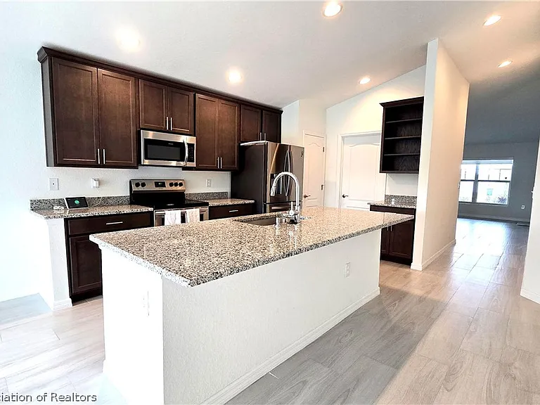 3120 Calypso Dr — Photo 11
