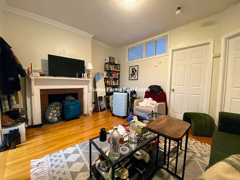 83 Bay State Rd #3R — Photo 2