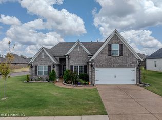 230 Magnolia Gardens Dr, Hernando, MS 38632