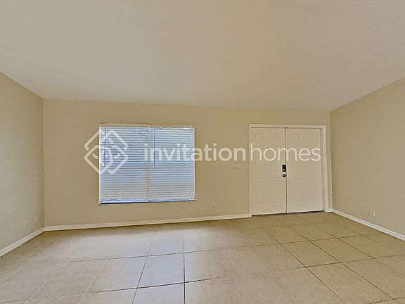 3rd image of 457 SW Lacroix Ave