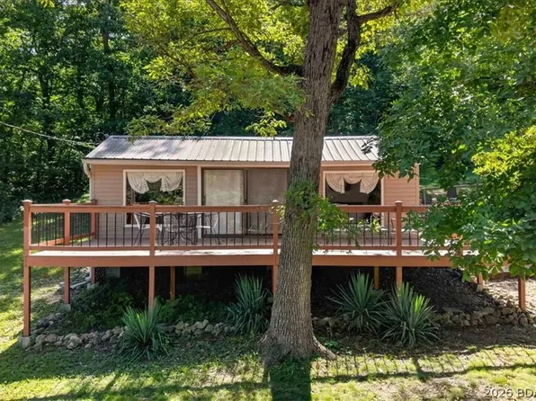 418 Outlook Dr, Edwards, MO 65326