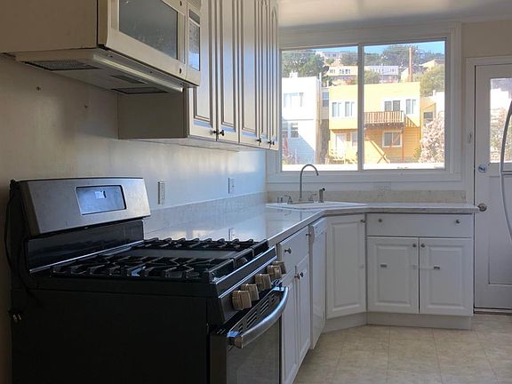4th image of 1825 9th Ave
