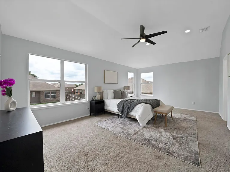 137 Heritage Dr — Photo 27