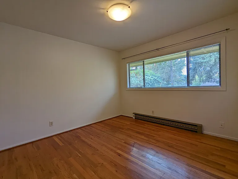 3170 University St — Photo 13