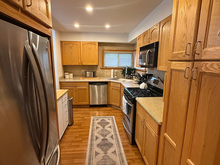 8253 N Washington St — Photo 4