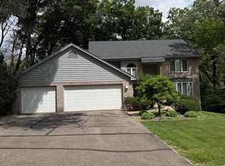 2701 Sylvan Rd S, Minnetonka, MN 55305