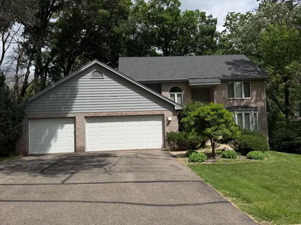 2701 Sylvan Rd S, Minnetonka, MN 55305