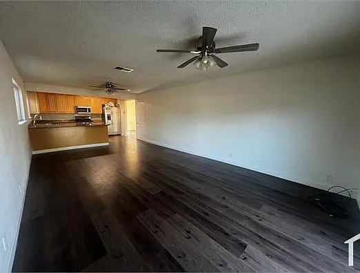 2404 Beasley Ave — Photo 8
