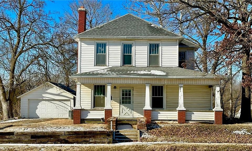 419 Main St, Trenton, MO 64683 Zillow