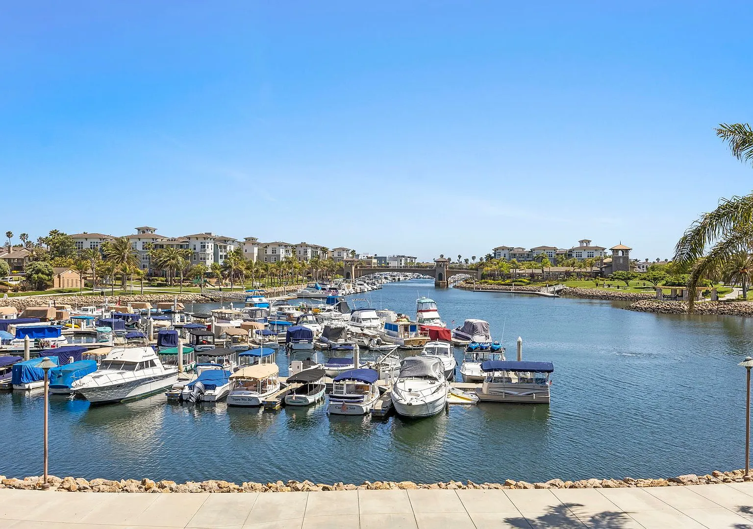 Cozy 2 Bedroom Condo in Oxnard! — Photo 4
