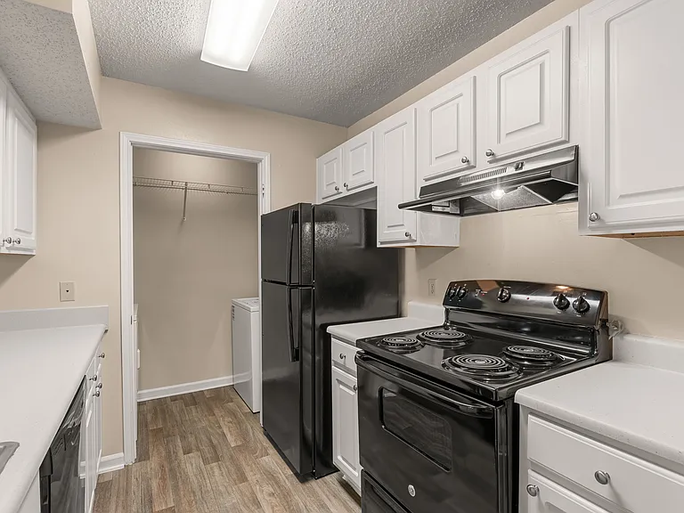 Avana Bellevue — Photo 15