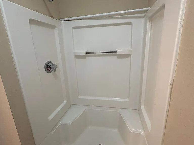 6A Covington Ln — Photo 18
