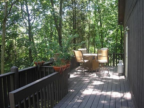 3rd image of 2902 Pond Run Ln