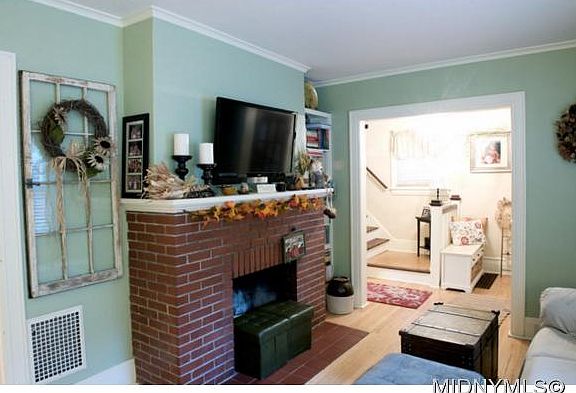 4th image of 40 Sunnyside Dr