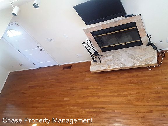 5th image of 1243 Washington Dr