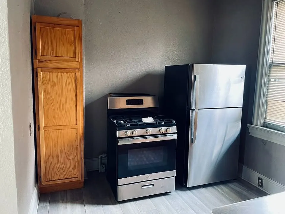 2 bed, 1498 sqft, $1,395 — Photo 2