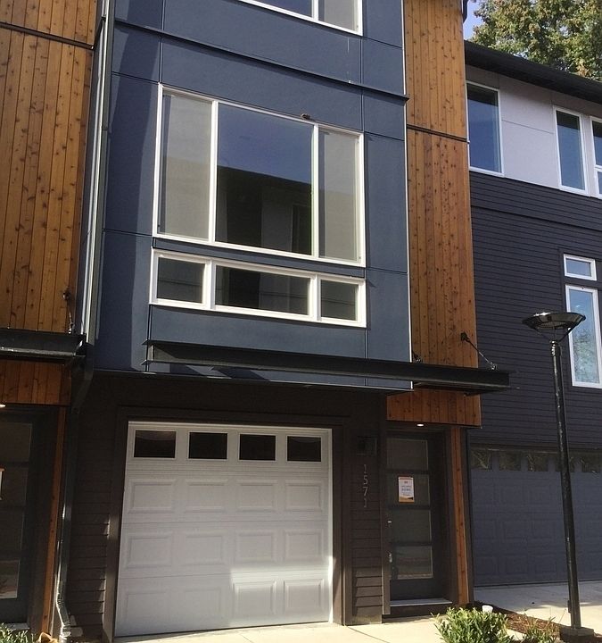 1st image of 1571 139th Ln NE