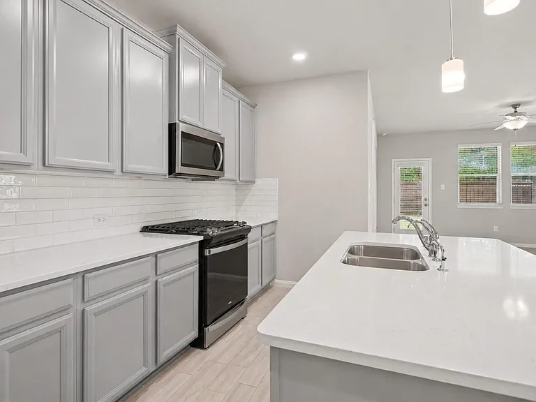 17542 Rosette Grass Dr — Photo 20