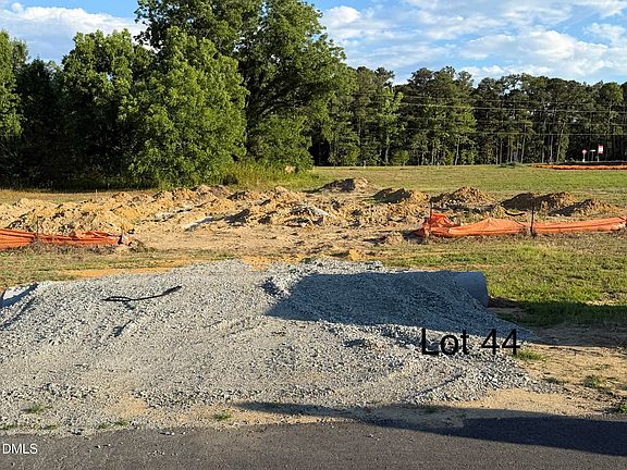 2nd image of 147 Galway Rd