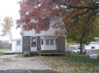 235 S Troy Rd, Robins, IA 52328