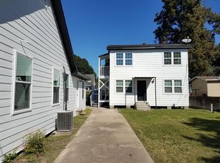 915 Eleanor St, Houston, TX 77009