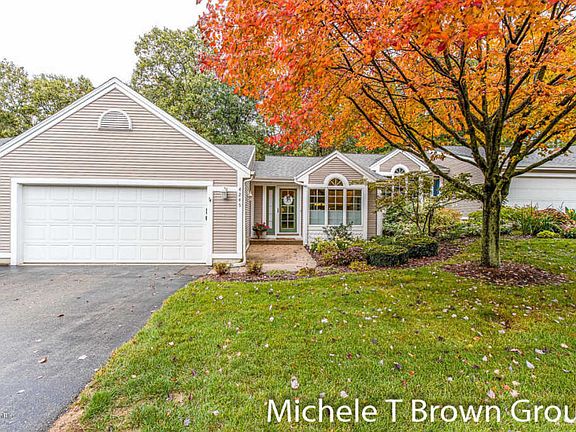2nd image of 4245 Valleyside Dr NE